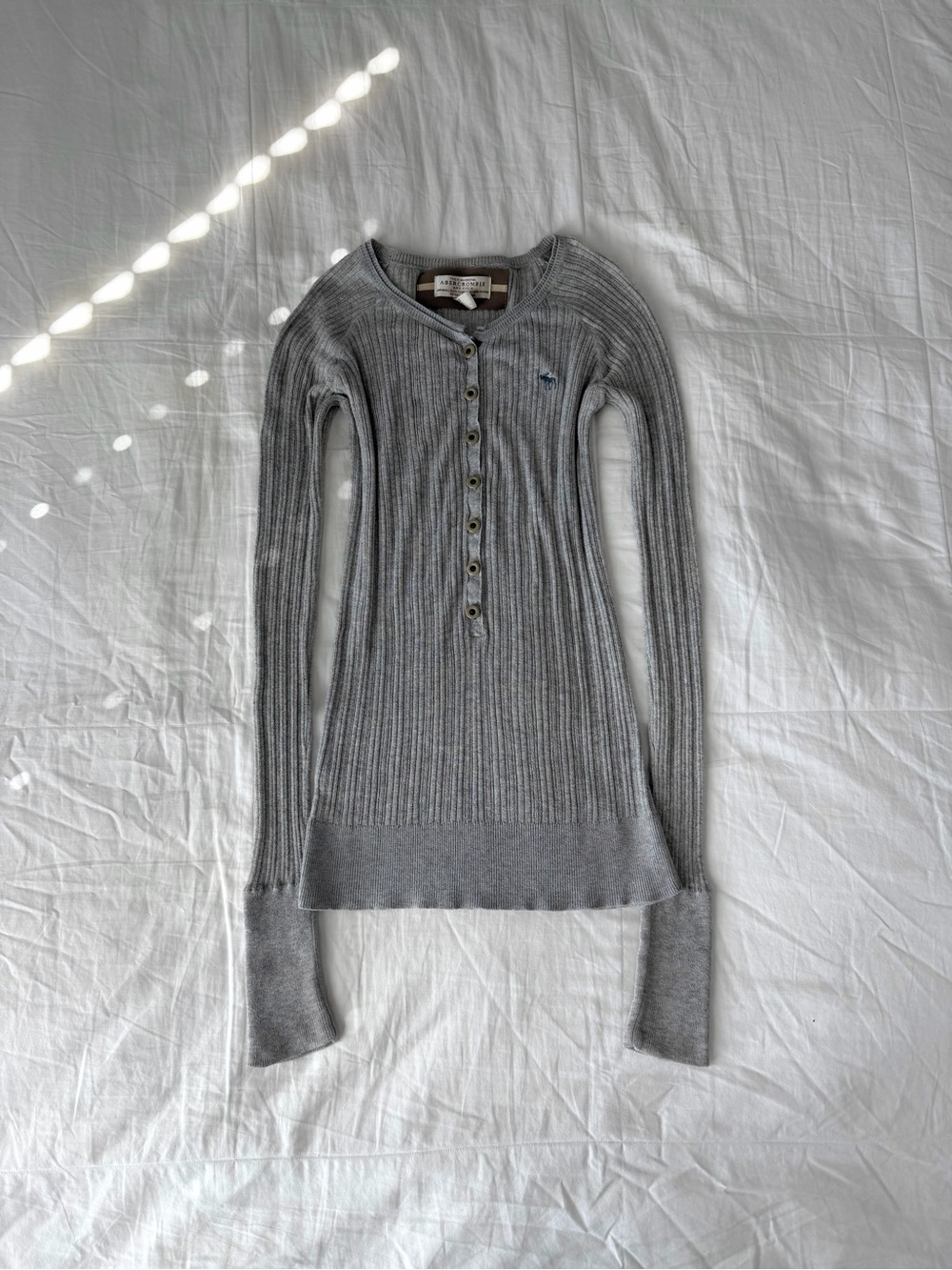 Vintage 90s Abercrombie & Fitch Grey Ribbed Henley Long-Sleeve Top Size M